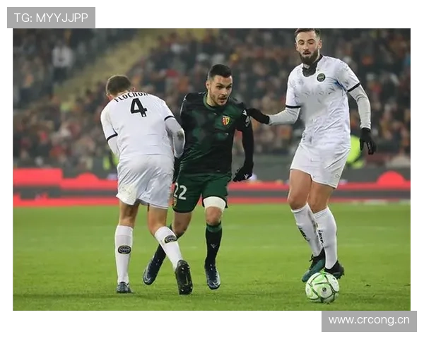 奥德加德战术价值持续提升,本赛季表现稳健 奥德加德战术价值持续提升,本赛季表现稳健