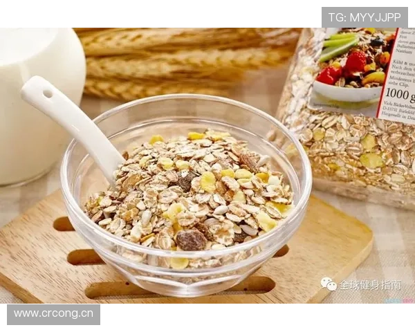 C罗家冰箱里塞满蛋白粉，连冰块都是鸡胸肉味的